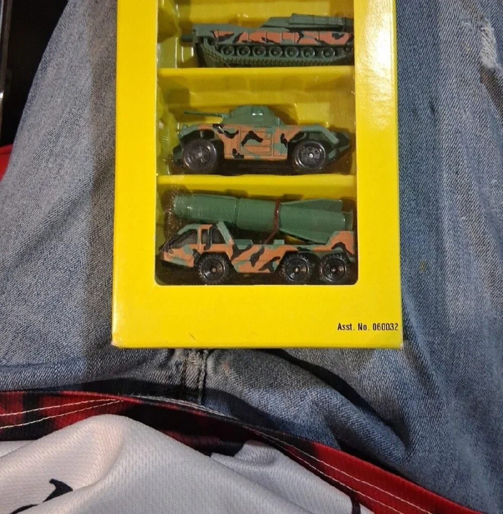 MatchBox 5 Pack Military Die-Cast Vehicle Set - Green Camouflage